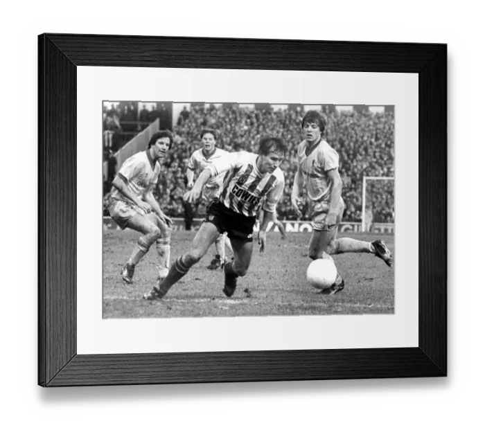 Framed Print : Sunderland Associated Football Club - Gary Rowell 4 February 1984