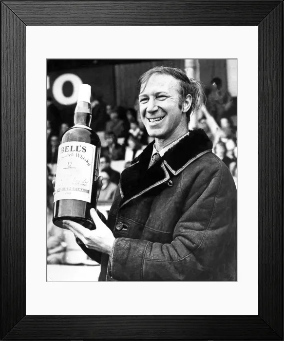 Framed Print : Middlesbrough manager Jack Charlton with his manager of the mond award in November 1974 Framed Print : Middlesbrough manager Jack Charlton with his manager of the mond award in November 1974