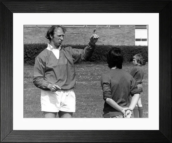 Framed Print : Middlesbrough manager Jack Charlton coaching some of footballs young hopefuls in Framed Print : Middlesbrough manager Jack Charlton coaching some of footballs young hopefuls in