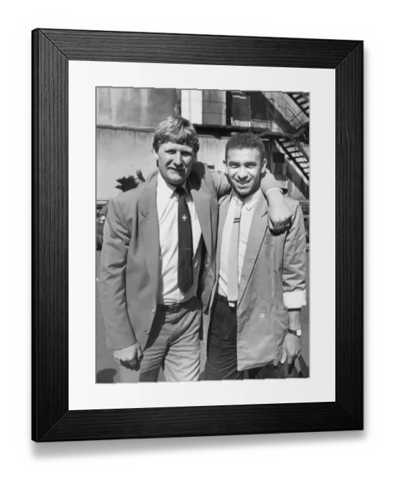 Framed Print : Newcastle United player Mirandinha with Willie McFaul 28 August 1987