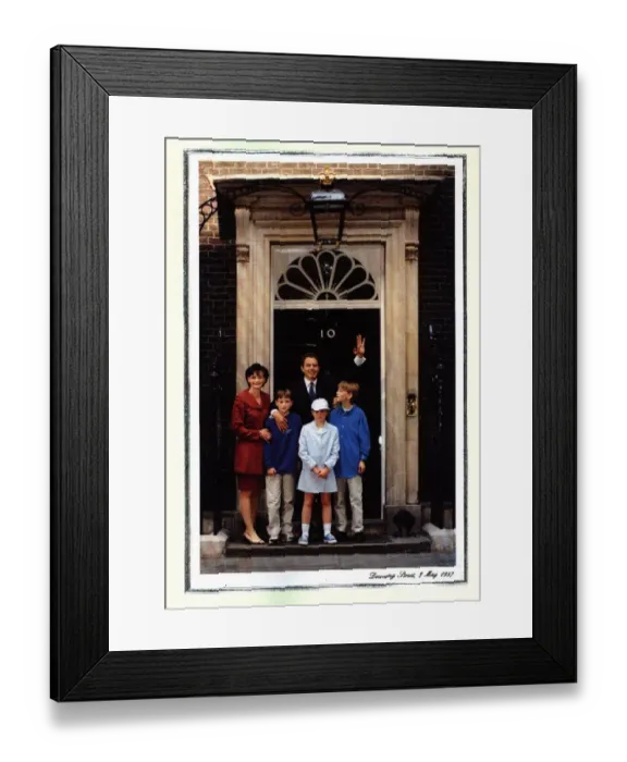 Framed Print : Tony Blair Christmas card December 1997 - Tony Blair and family outside Ten Downing Framed Print : Tony Blair Christmas card December 1997 - Tony Blair and family outside Ten Downing