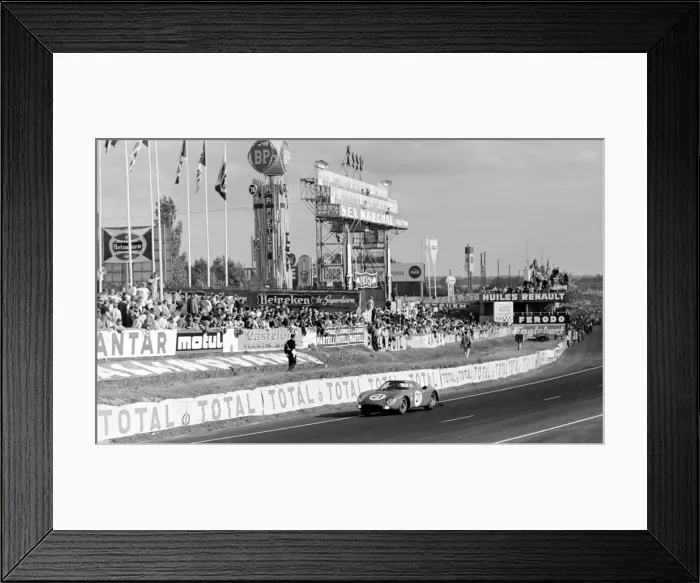 Framed Print : The Ferrari 250 (275) driven by Masten Gregory, Ed Hugus Framed Print : The Ferrari 250 (275) driven by Masten Gregory, Ed Hugus