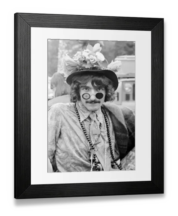 Framed Print : Flower Power festival at Woburn Abbey, August 1967 A hippy man wearing an elaborate Framed Print : Flower Power festival at Woburn Abbey, August 1967 A hippy man wearing an elaborate