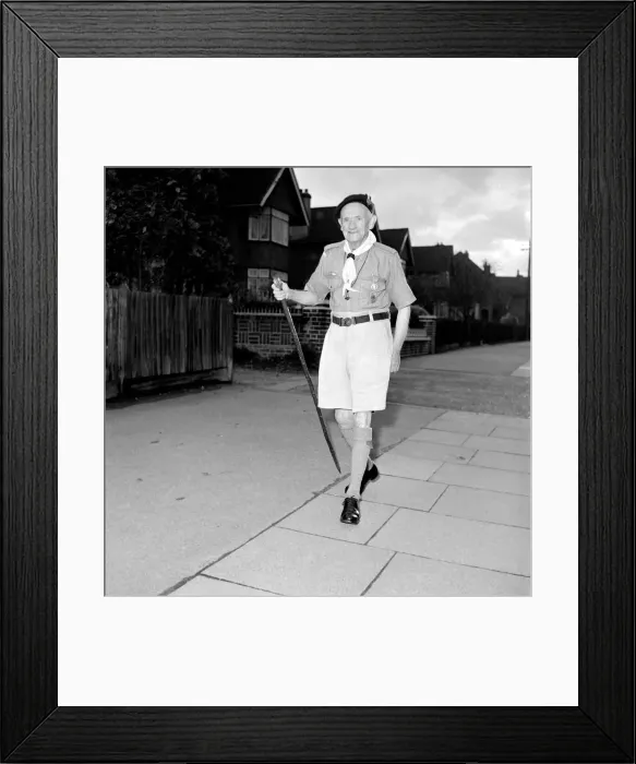 Framed Print : William Phillips aged 85 seen here in 1959 then one of the United Kingdoms oldest Scouts Framed Print : William Phillips aged 85 seen here in 1959 then one of the United Kingdoms oldest Scouts