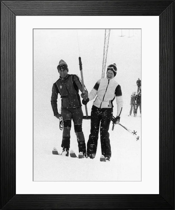 Framed Print : Prince Charles with friend Lady Sarah Spencer skiing in 1978 Framed Print : Prince Charles with friend Lady Sarah Spencer skiing in 1978