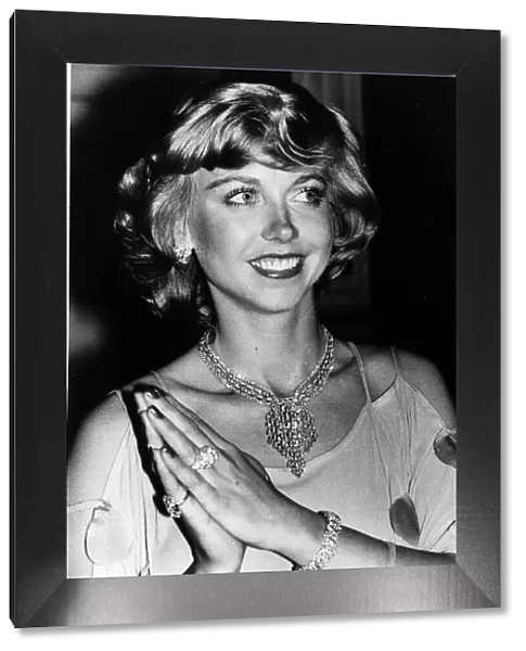 Davina Sheffield wearing diamonds at charity function 1977