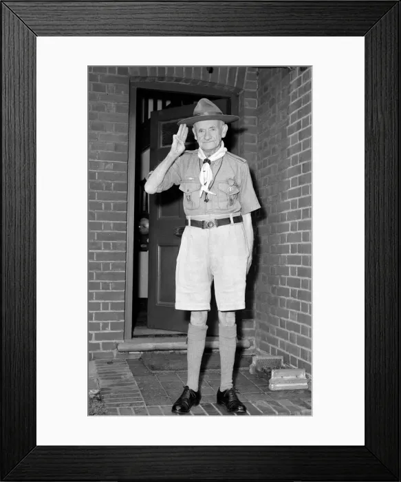 Framed Print : William Phillips aged 85 seen here in 1959 then one of the United Kingdoms oldest Scouts