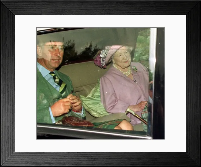 Framed Print : The Queen Mother and Prince Charles travel together to the Sunday service n memory of