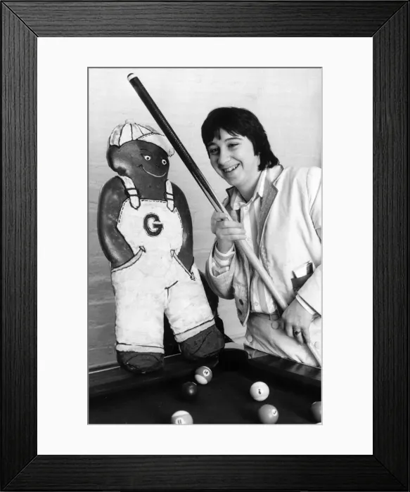 Framed Print : Award winning Scottish Actor David McKay aged 19. 11th December 1985 snooker Framed Print : Award winning Scottish Actor David McKay aged 19. 11th December 1985 snooker