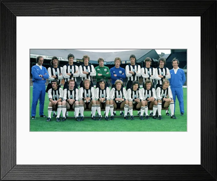 Framed Print : Newcastle United pose for a team shot at St James July 1976 Framed Print : Newcastle United pose for a team shot at St James July 1976