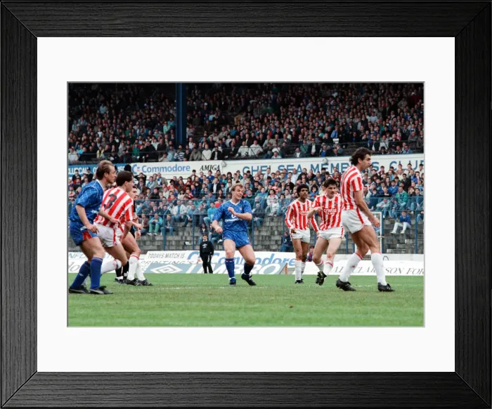 Framed Print : Chelsea v. Stoke 1st May 1989