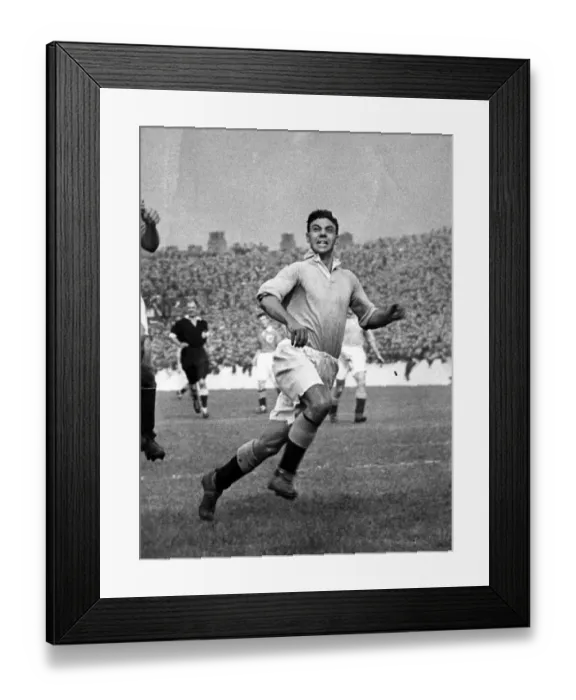 Framed Print : Joe Fagan Manchester City Football Player in action at Anfield November 1949