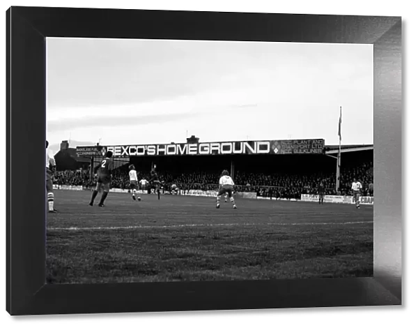 Mansfield v. Liverpool. September 1970 71-00193-007