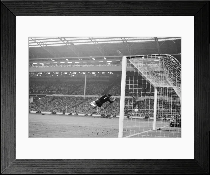 Framed Print : West Ham United v 1860 Munich European Cup Winners Cup Final at Wembley Stadium Framed Print : West Ham United v 1860 Munich European Cup Winners Cup Final at Wembley Stadium