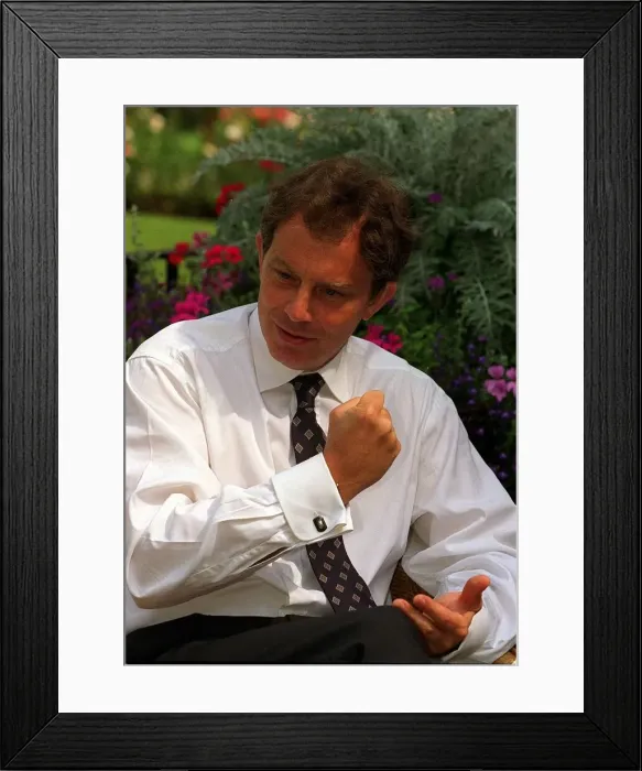 Framed Print : Tony Blair Prime Minister at 10 Downing Street 28 July 1997 interviewed by Mirror editor Framed Print : Tony Blair Prime Minister at 10 Downing Street 28 July 1997 interviewed by Mirror editor