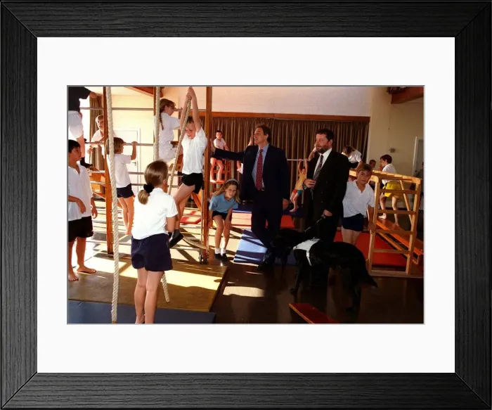 Framed Print : Tony Blair PM and David Blunkett Education Secretary watch a class in the gymnasium at St