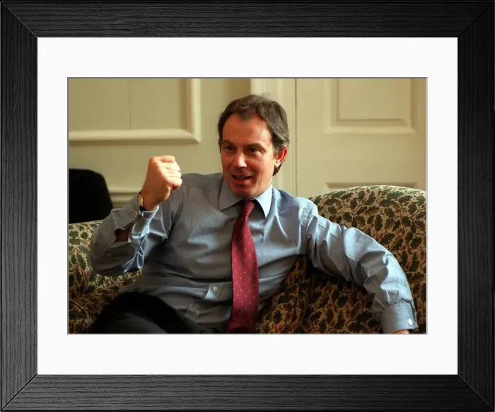 Framed Print : Tony Blair MP Prime Minister during interview March 1998 with The Mirror editor Piers Framed Print : Tony Blair MP Prime Minister during interview March 1998 with The Mirror editor Piers