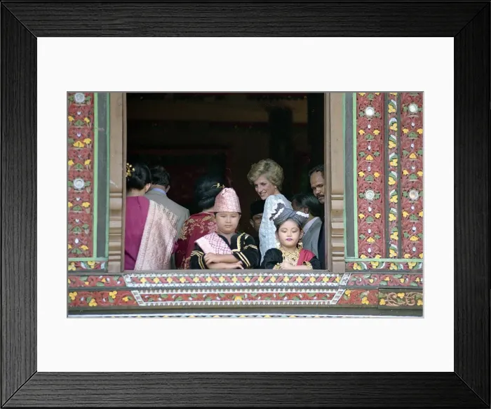 Framed Print : Prince and Princess of Wales Official Visit to Indonesia 1989 Framed Print : Prince and Princess of Wales Official Visit to Indonesia 1989