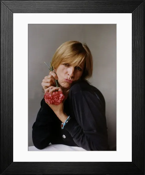 Framed Print : Linda McCartney Wife of Pop Star Paul Framed Print : Linda McCartney Wife of Pop Star Paul