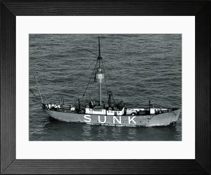 Framed Print : One of the Trinity Lightships on the Goodwin Sands called Sunk Transport Framed Print : One of the Trinity Lightships on the Goodwin Sands called Sunk Transport