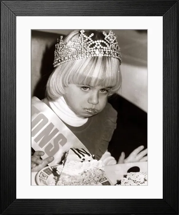 Framed Print : Mini Miss United Kingdom, four year old Yvette Cowherd of Broxbourne