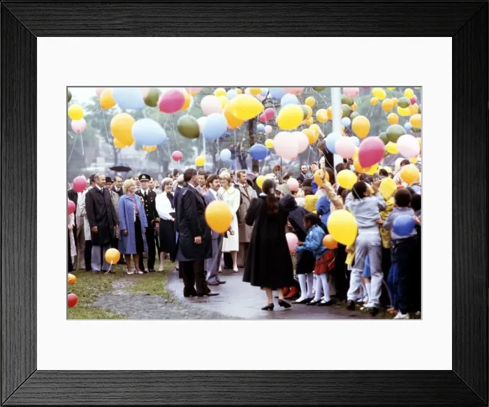 Framed Print : Prince and Princess of Wales tour of Canada in June 1983 Framed Print : Prince and Princess of Wales tour of Canada in June 1983
