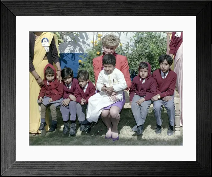 Framed Print : Prince Charles and Princess Diana visit India between 10th and 15th February 1992