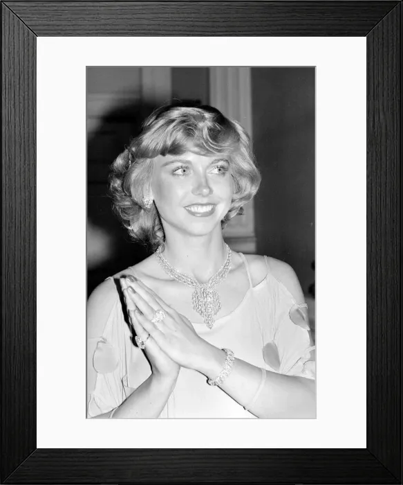 Framed Print : Davina Sheffield wearing diamonds at charity function 1977 Friend of Prince Charles Framed Print : Davina Sheffield wearing diamonds at charity function 1977 Friend of Prince Charles