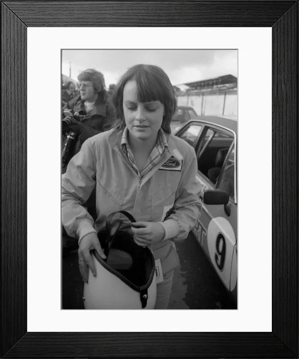 Framed Print : Lady Jane Wellesley at Brands Hatch motor racing circuit Friend of Prince Charles Framed Print : Lady Jane Wellesley at Brands Hatch motor racing circuit Friend of Prince Charles