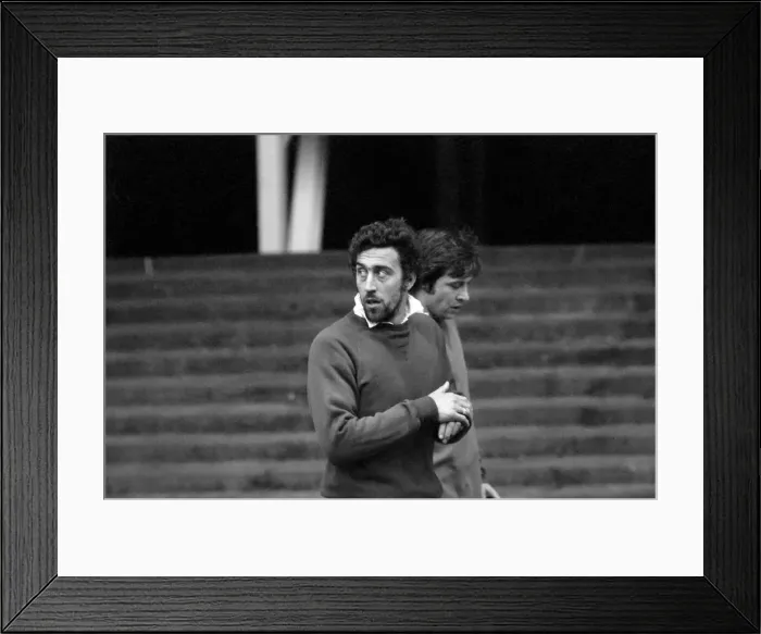 Framed Print : Tottenham Hotspur F. C. : Martin Chivers. March 1975 75-01547-005 Framed Print : Tottenham Hotspur F. C. : Martin Chivers. March 1975 75-01547-005