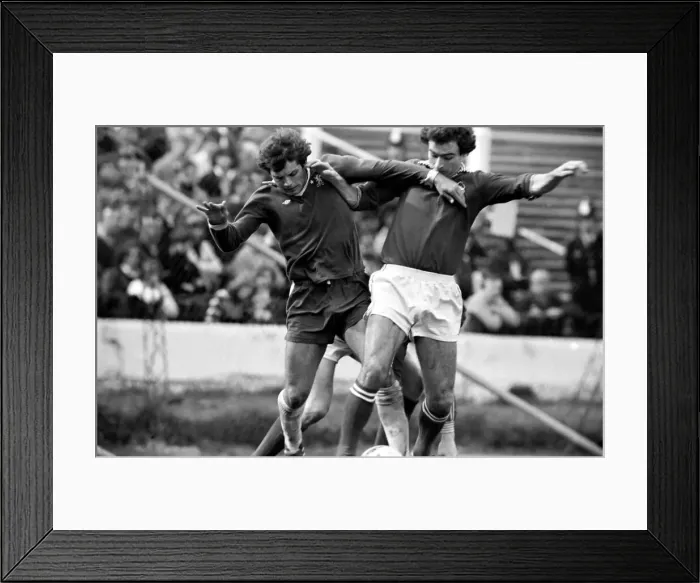 Framed Print : Football: Chelsea vs. Nottingham Forest. April 1977 77-02166-006 Framed Print : Football: Chelsea vs. Nottingham Forest. April 1977 77-02166-006
