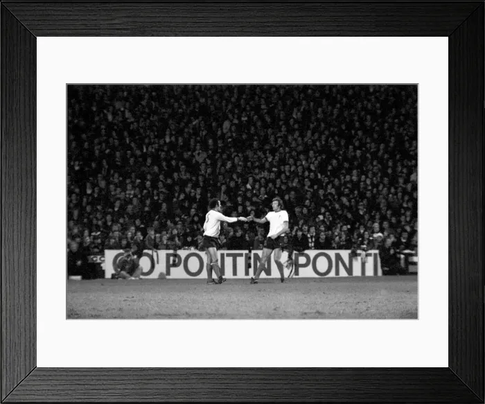 Framed Print : Football: F. A. Cup: West Ham F. C. (0) vs. Liverpool F. C. (2). January 1976 76-00045-081 Framed Print : Football: F. A. Cup: West Ham F. C. (0) vs. Liverpool F. C. (2). January 1976 76-00045-081
