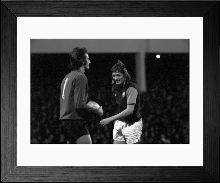 Framed Print : Football: F. A. Cup: West Ham F. C. (0) vs. Liverpool F. C. (2). January 1976 76-00045-071 Framed Print : Football: F. A. Cup: West Ham F. C. (0) vs. Liverpool F. C. (2). January 1976 76-00045-071