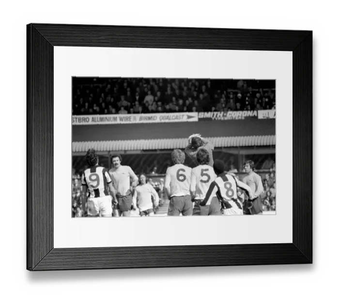 Framed Print : West Bromwich Albion (0) vs. Arsenal (2). April 1977 77-02029-022