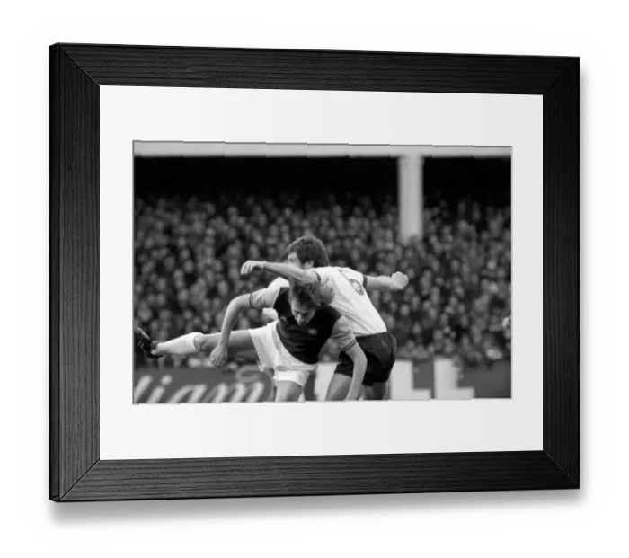 Framed Print : Football: F. A. Cup: West Ham F. C. (0) vs. Liverpool F. C. (2). January 1976 76-00045-035 Framed Print : Football: F. A. Cup: West Ham F. C. (0) vs. Liverpool F. C. (2). January 1976 76-00045-035