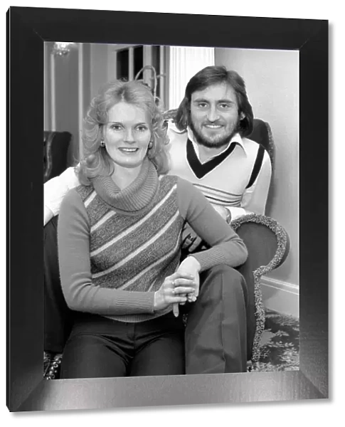 West Ham F. C. Frank Lampard at home with wife Pat. February 1975 75-01037-007