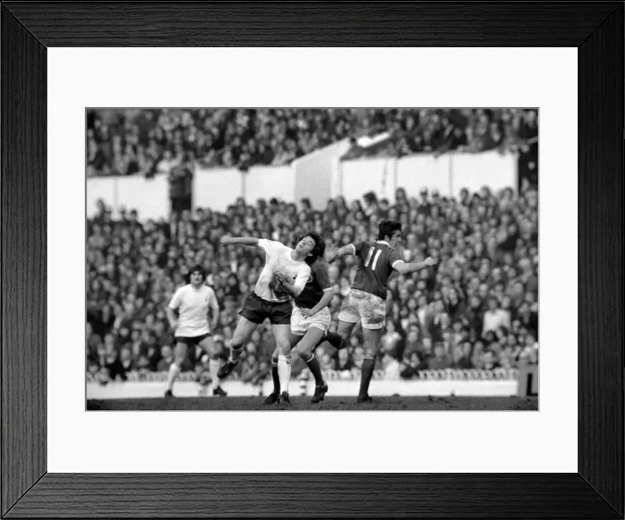 Framed Print : Football: Tottenham Hotspur F. C. vs. Leicester City F. C. February 1975 75-01041-018 Framed Print : Football: Tottenham Hotspur F. C. vs. Leicester City F. C. February 1975 75-01041-018