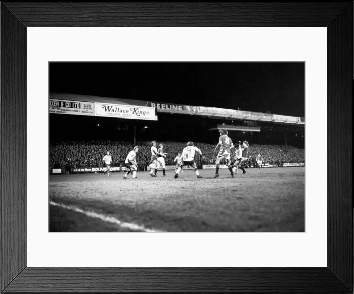 Framed Print : Football: Norwich F. C. (1) v. Manchester United F. C. (0). January 1975 75-00414-033 Framed Print : Football: Norwich F. C. (1) v. Manchester United F. C. (0). January 1975 75-00414-033