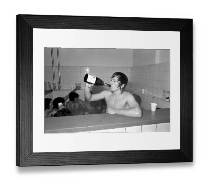 Framed Print : Football: Norwich F. C. (1) v. Manchester United F. C. (0). January 1975 75-00414-072 Framed Print : Football: Norwich F. C. (1) v. Manchester United F. C. (0). January 1975 75-00414-072