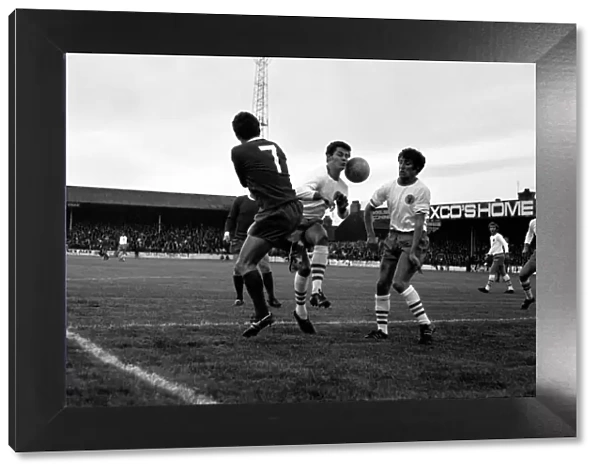 Mansfield v. Liverpool. September 1970 71-00193-006