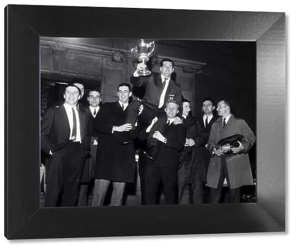 Scottish Cup final 1963 replay Rangers v Celtic football Bobby Shearer on shoulders of