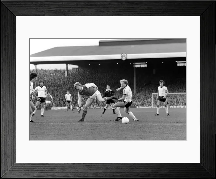Framed Print : Arsenal (1) v. Ipswich (1). Alan Brazil (right) sends Willie Young the wrong way Framed Print : Arsenal (1) v. Ipswich (1). Alan Brazil (right) sends Willie Young the wrong way