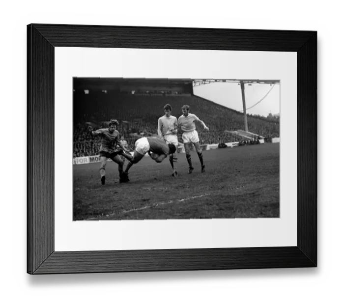 Framed Print : Sport: Football: Manchester City v. Wolverhampton Wanderes