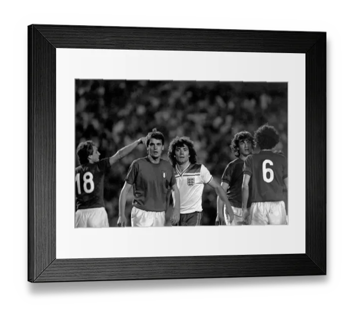 Framed Print : Sport: Football: 1980 European Championships Group B - Italy (1) v. England (0) Framed Print : Sport: Football: 1980 European Championships Group B - Italy (1) v. England (0)