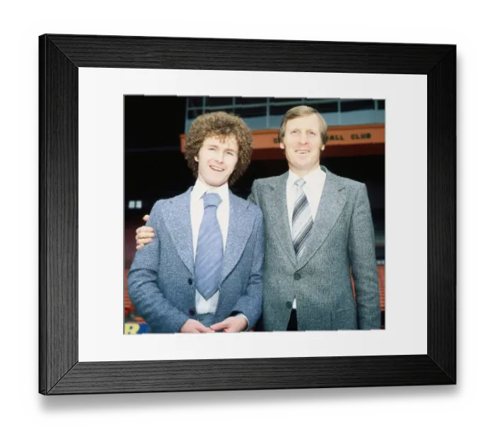 Framed Print : Davie Provan after signing for Celtic September 1978 Framed Print : Davie Provan after signing for Celtic September 1978