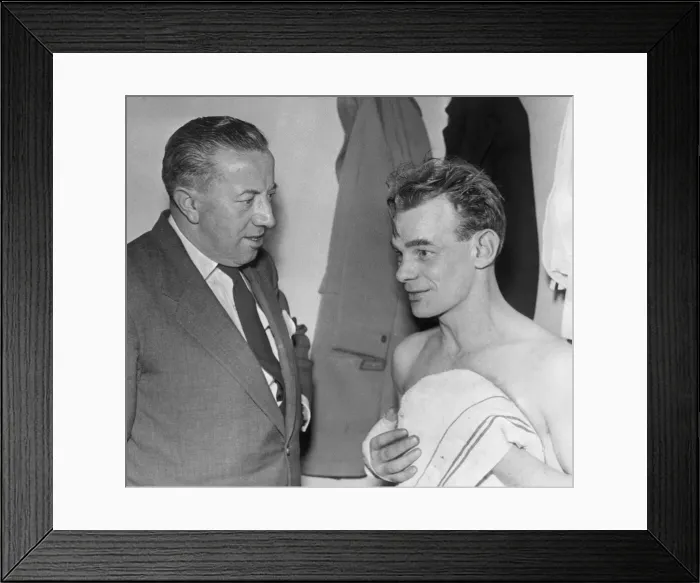 Framed Print : Manchester United. Jimmy Murphy and Ernie Taylor. March 1958. 06 / 03 / 1958 Framed Print : Manchester United. Jimmy Murphy and Ernie Taylor. March 1958. 06 / 03 / 1958