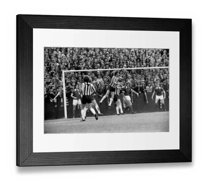 Framed Print : Football: Southampton F. C. vs. Manchester City United F. C. April 1975 75-1785 Framed Print : Football: Southampton F. C. vs. Manchester City United F. C. April 1975 75-1785
