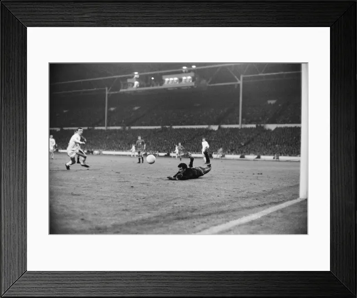 Framed Print : European Nations Cup Quarter Final First Leg match. England 1 v Spain 0 Framed Print : European Nations Cup Quarter Final First Leg match. England 1 v Spain 0