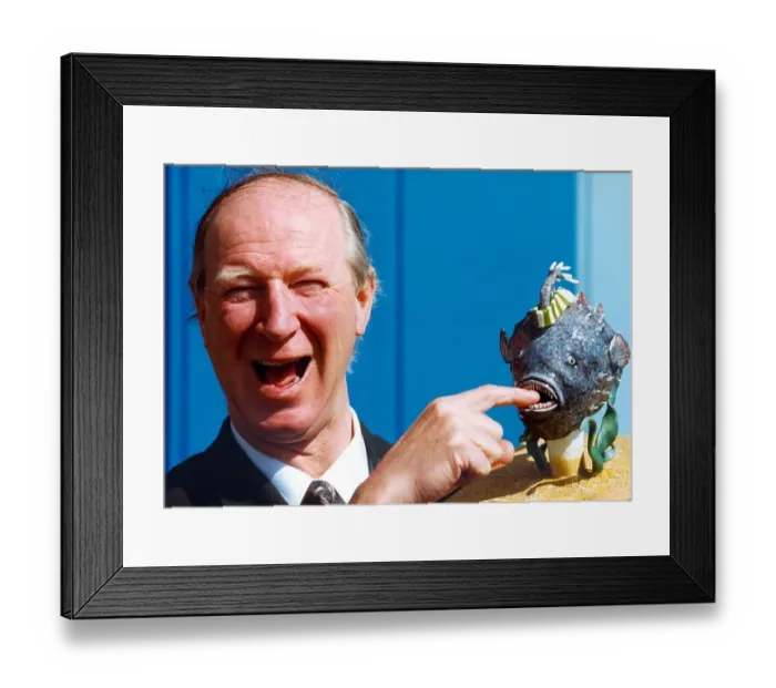 Framed Print : Jack Charlton at the Seal Life Centre in Tynemouth in March 1996 Framed Print : Jack Charlton at the Seal Life Centre in Tynemouth in March 1996