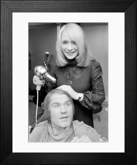 Framed Print : Football fan Vidal Sassoon made a solemn promise that if Chelsea reached the final of Framed Print : Football fan Vidal Sassoon made a solemn promise that if Chelsea reached the final of